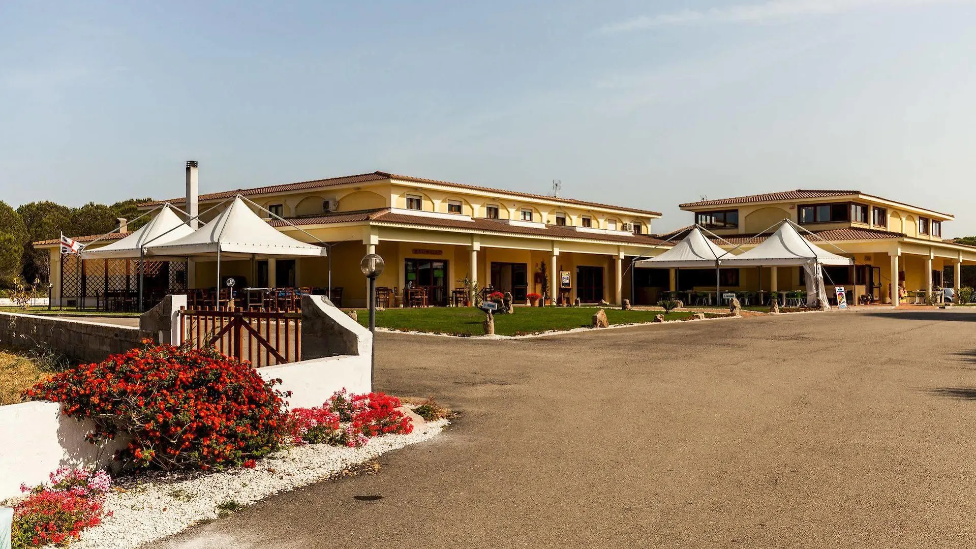 Hotel Petri Marini Aglientu